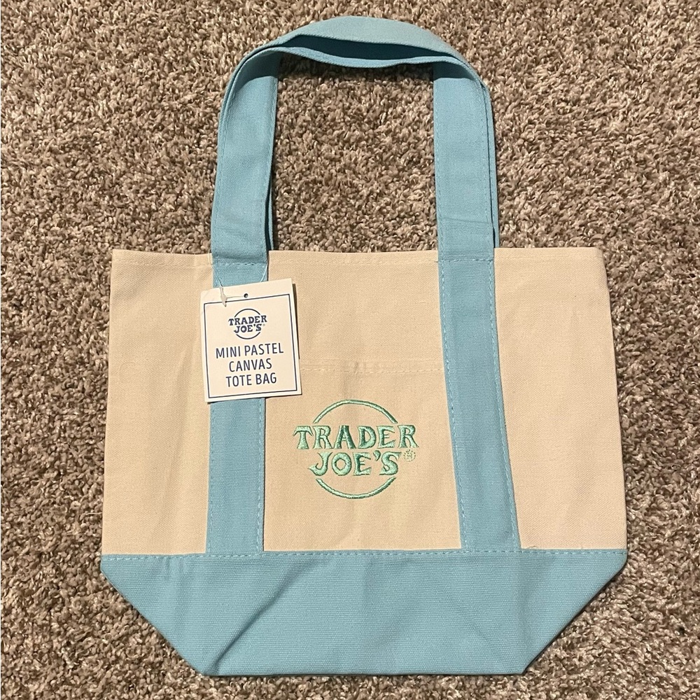 [VIRAL] Trader Joe’s Blue Mini Canvas Tote